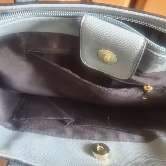 Elegant Blue Handbag - Picture 4 of 7